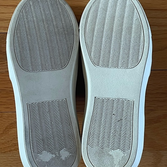 Steve Madden quilted slip on shoe - Picture 10 of 11